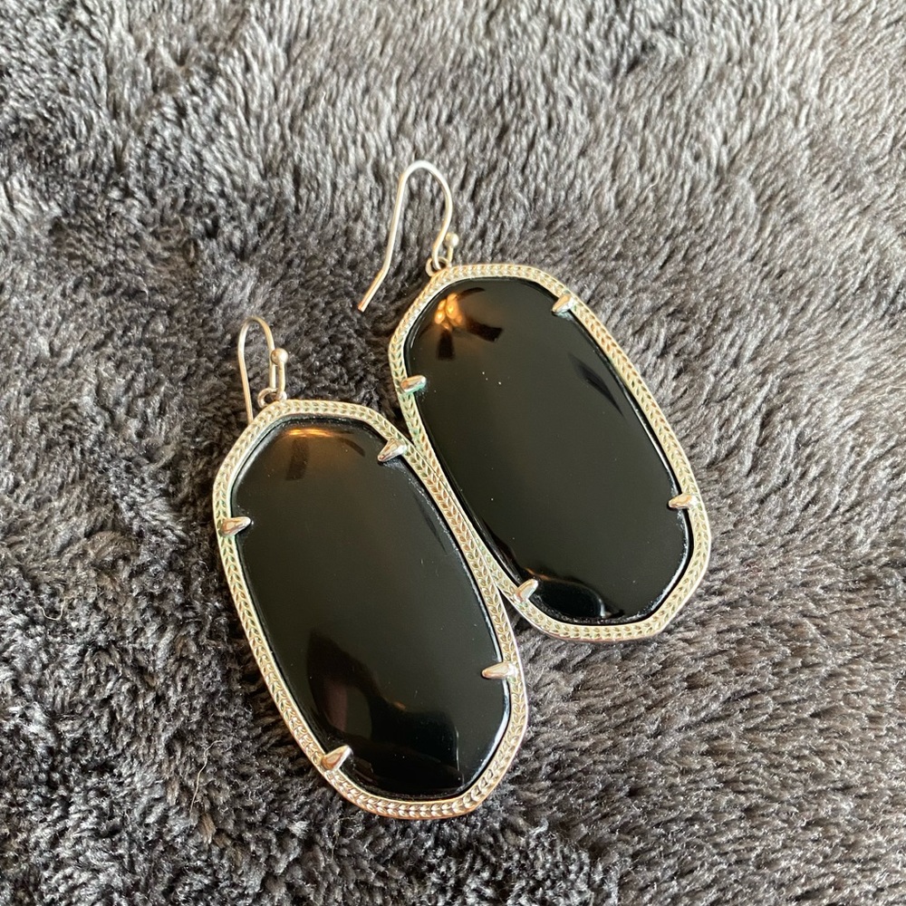 Kendra Scott ell drop earrings black